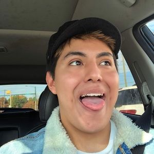 Meet your Posher, Dillon